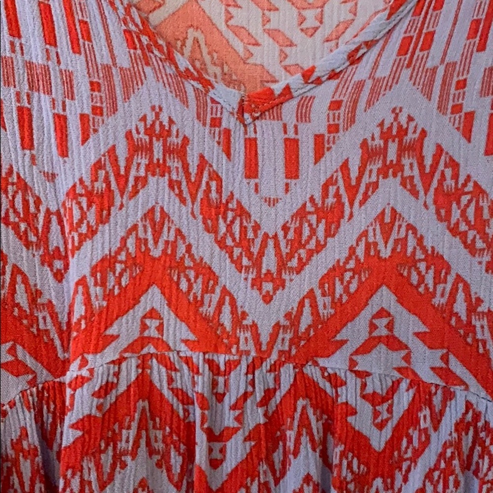 Open shoulder Top - Picture 2 of 4